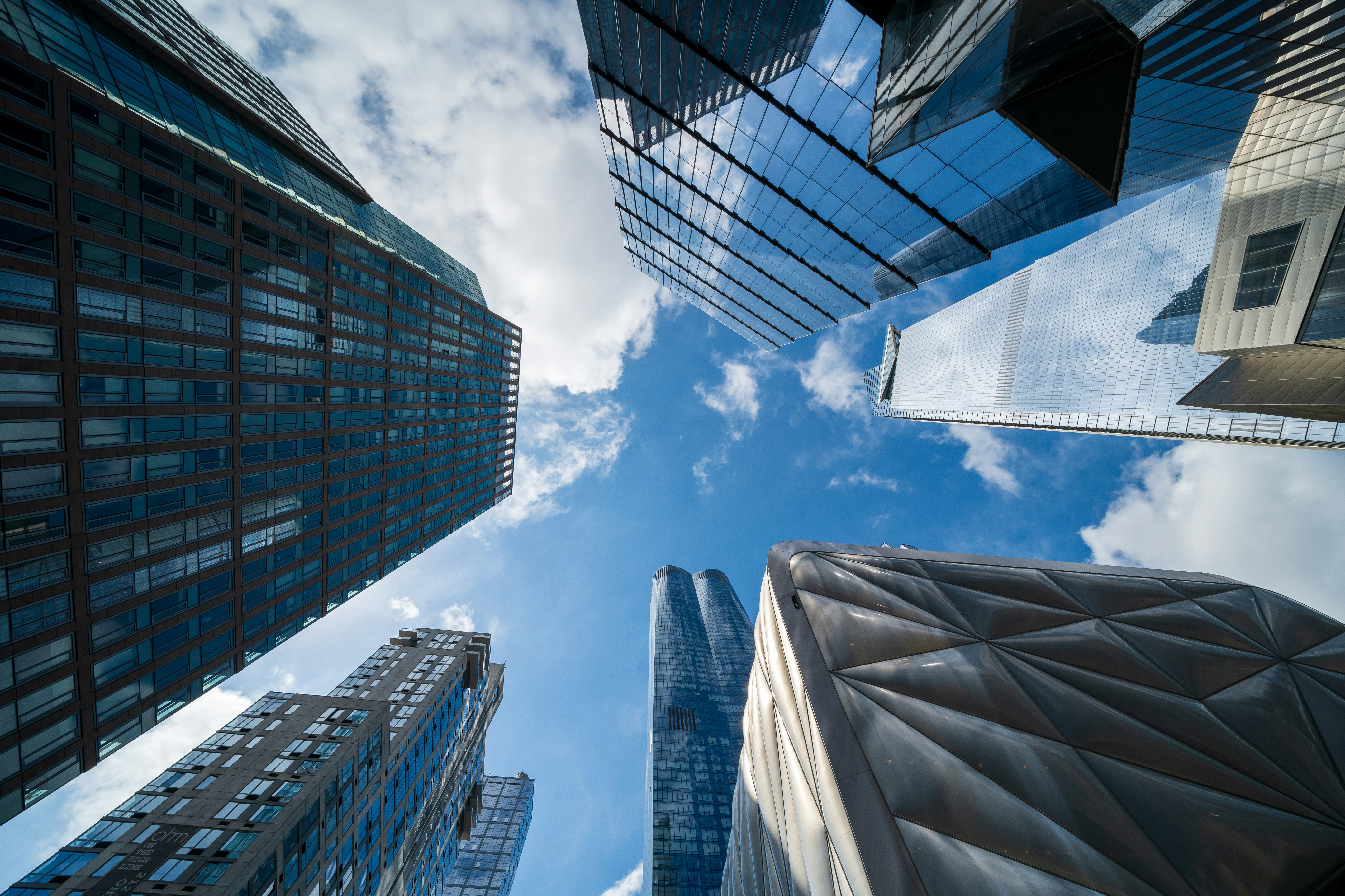 Global Real Estate Capital Pivots to Operational Assets and Asia-Pacific Markets