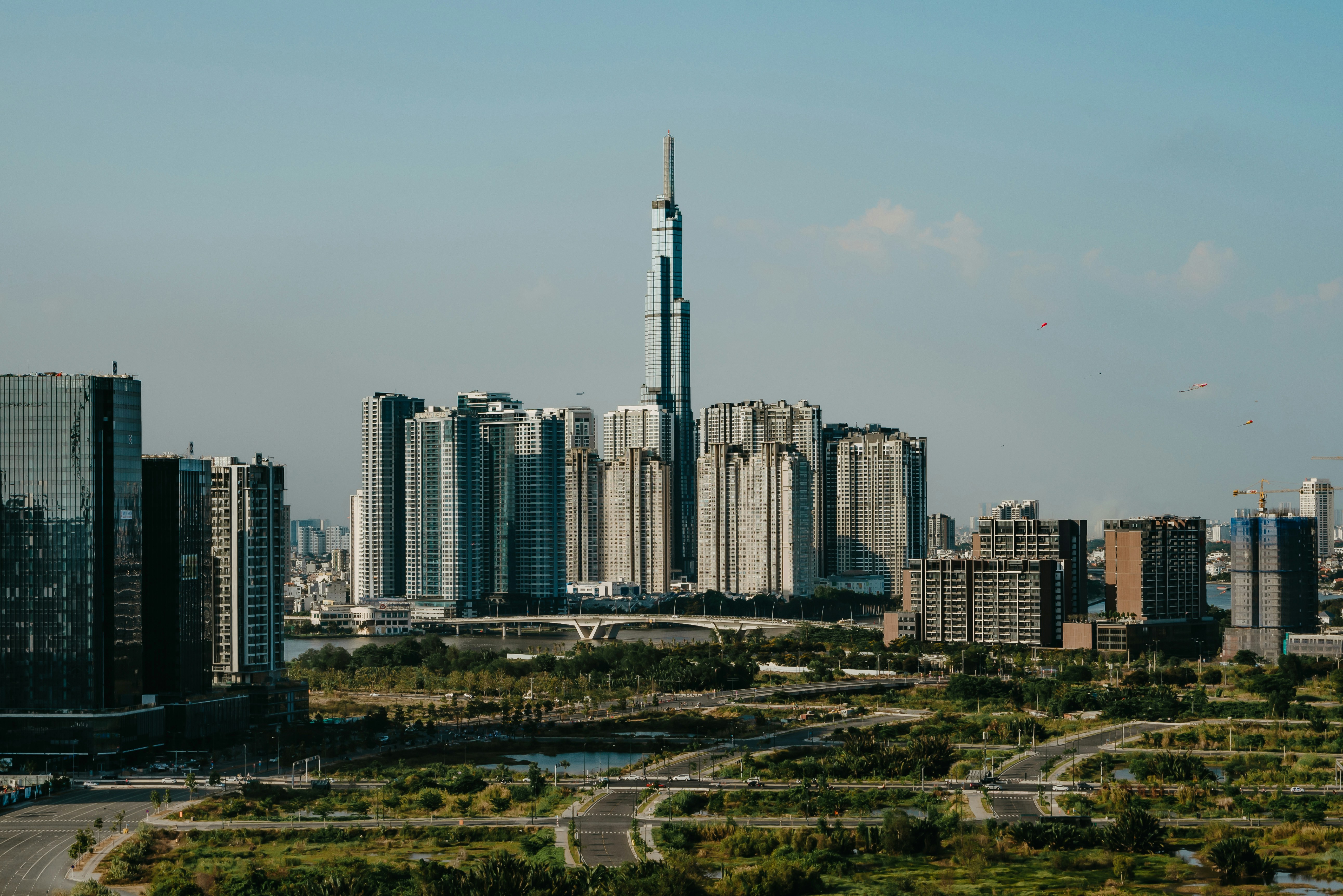 An Overview of Vietnam's Economy in H1 2026: Challenges, Growth Drivers, and Development Prospects